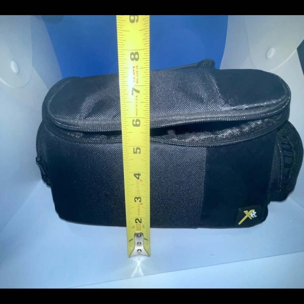 Small Canon Gadget Camera Bag NWT - Adj sections